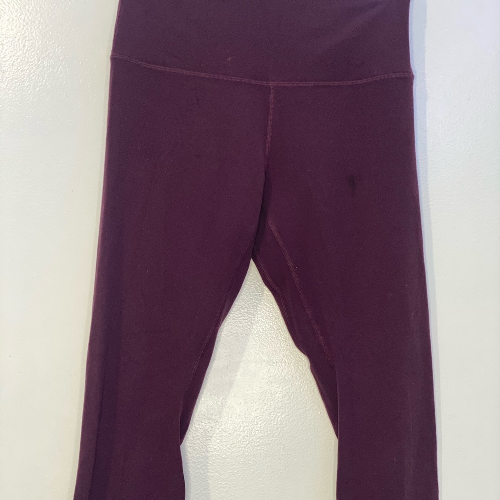 Maroon 25” Align leggings
